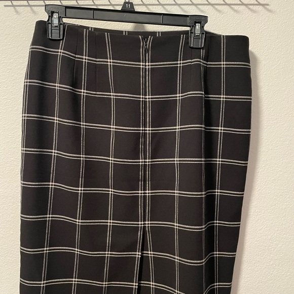 Ann Taylor Factory Skirt! - Picture 3 of 6